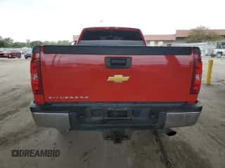 2013 Chevrolet Silverado 3500 с VIN 1GC5KZCG5DZ315553, выставлен на аукционе Copart как лот 72369234 с пробегом 87 694 миль миль и Списание • Salvage title. История ставок и продаж доступна на DreamBid. Изображение 6.