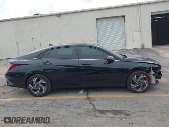2024 Hyundai Elantra SEL with VIN KMHLS4DG4RU688687, listed as a IAAI auction lot 43081105 with 27,517 mi miles and . Bid and sale history available at DreamBid. Image 14.