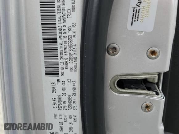 2015 Ram 1500 Laramie Limited z VIN 1C6RR7PT9FS556253, wystawiony jako Copart lot #65618915 z przebiegiem 126 110 mil mil oraz Szkoda całkowita • Salvage title. Historia ofert i sprzedaży dostępna na DreamBid. Obrazek 13.