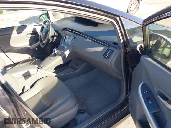 2011 Toyota Prius I with VIN JTDKN3DU0B5314794, listed as a IAAI auction lot 43527089 with 178,921 mi miles and . Bid and sale history available at DreamBid. Image 5.