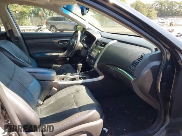 2015 Nissan Altima S с VIN 1N4AL3AP2FC137656, выставлен на аукционе IAAI как лот 43270563 с пробегом 239 695 миль миль и . История ставок и продаж доступна на DreamBid. Изображение 5.