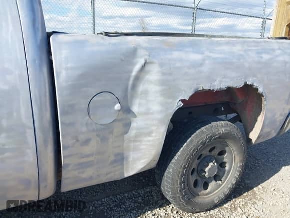 2011 Chevrolet Silverado 1500 Work Truck с VIN 1GCRKPE31BZ451787, выставлен на аукционе IAAI как лот 43498785 с пробегом 198 331 миль миль и . История ставок и продаж доступна на DreamBid. Изображение 12.