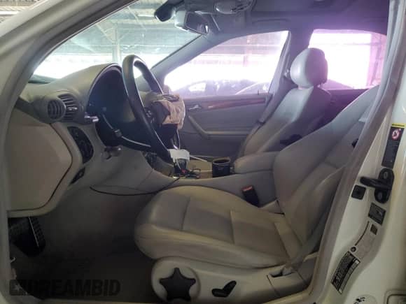 2007 Mercedes-Benz C 230 Sport with VIN WDBRF52H27A950367, listed as a Copart auction lot 81101475 with 204,999 mi miles and Salvage title. Bid and sale history available at DreamBid. Image 7.