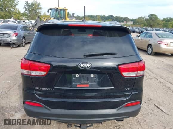 2017 Kia Sorento LX with VIN 5XYPGDA59HG324629, listed as a IAAI auction lot 43348300 with 151,201 mi miles and . Bid and sale history available at DreamBid. Image 16.