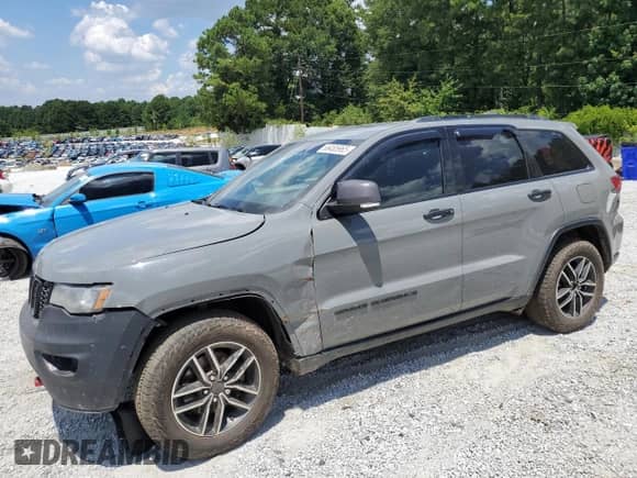 2020 Jeep Grand Cherokee Trailhawk z VIN 1C4RJFLG2LC326370, wystawiony jako Copart lot #66485965 z przebiegiem 232 626 mil mil oraz Czysty tytuł • Clean title. Historia ofert i sprzedaży dostępna na DreamBid. Obrazek 1.