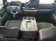 2022 Chevrolet Silverado 1500 LT z VIN 2GCUDDED8N1518815, wystawiony jako Copart lot #81829095 z przebiegiem 31 420 mil mil oraz Czysty tytuł • Clean title. Historia ofert i sprzedaży dostępna na DreamBid. Obrazek 8.