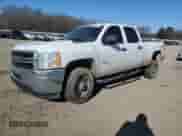 2014 Chevrolet Silverado 2500HD Work Truck z VIN 1GC1KVCG6EF168900, wystawiony jako Copart lot #42594445 z przebiegiem Nie podano mil oraz Czysty tytuł • Clean title. Historia ofert i sprzedaży dostępna na DreamBid. Obrazek 1.