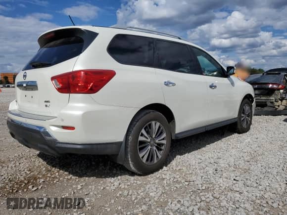 2017 Nissan Pathfinder Platinum with VIN 5N1DR2MM3HC642430, listed as a Copart auction lot 70287215 with 133,061 mi miles and Salvage title. Bid and sale history available at DreamBid. Image 3.