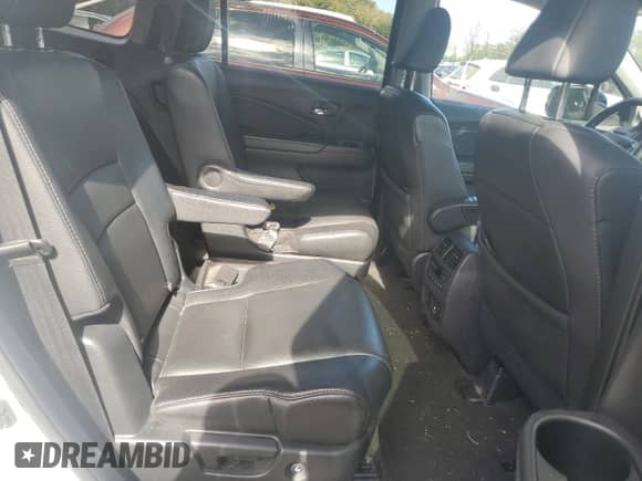 2019 Honda Pilot Touring 7-Passenger with VIN 5FNYF6H68KB068340, listed as a Copart auction lot 60292585 with 74,838 mi miles and Salvage title. Bid and sale history available at DreamBid. Image 11.