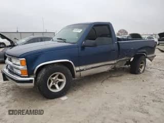 1998 Chevrolet Silverado 1500 with VIN 1GCEC14R4WZ202274, listed as a Copart auction lot 86350724 with 128,829 mi miles and Salvage title. Bid and sale history available at DreamBid. Image 1.