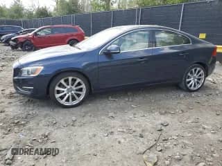 2015 Volvo S60 с VIN YV149MFC7F2316986, выставлен на аукционе Copart как лот 53884665 с пробегом 60 224 миль миль и Чистый • Clean title. История ставок и продаж доступна на DreamBid. Изображение 1.