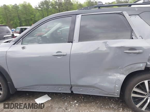 2024 Nissan Pathfinder Platinum с VIN 5N1DR3DKXRC244704, выставлен на аукционе IAAI как лот 41983121 с пробегом 23 111 миль миль и . История ставок и продаж доступна на DreamBid. Изображение 15.