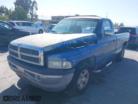 1997 Dodge 1500 z VIN 1B7HC16Y1VJ564237, wystawiony jako IAAI lot #42277359 z przebiegiem 223 785 mil mil oraz . Historia ofert i sprzedaży dostępna na DreamBid. Obrazek 6.