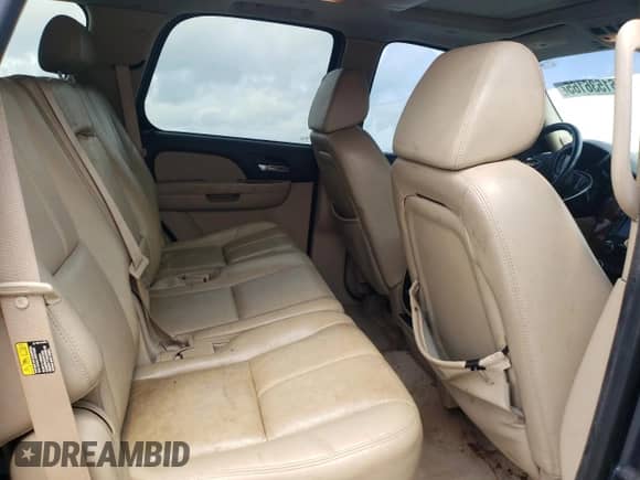 2007 Chevrolet Tahoe LTZ z VIN 1GNFK130X7R143170, wystawiony jako Copart lot #61536165 z przebiegiem Nie podano mil oraz Czysty tytuł • Clean title. Historia ofert i sprzedaży dostępna na DreamBid. Obrazek 11.