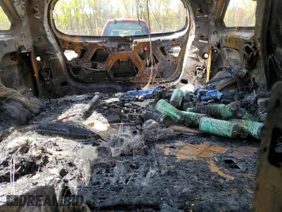 2018 Kia Sorento LX z VIN 5XYPGDA30JG349942, wystawiony jako Copart lot #53544785 z przebiegiem Nie podano mil oraz Szkoda całkowita • Salvage title. Historia ofert i sprzedaży dostępna na DreamBid. Obrazek 10.