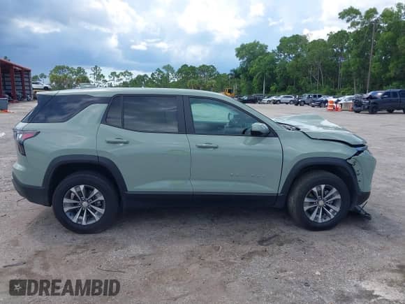 2025 Chevrolet Equinox FWD LT with VIN 3GNAXHEG2SL170412, listed as a IAAI auction lot 42999146 with 18,405 mi miles and . Bid and sale history available at DreamBid. Image 13.