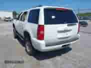 2008 Chevrolet Tahoe LTZ z VIN 1GNFK13058R134250, wystawiony jako IAAI lot #42395103 z przebiegiem Nie podano mil oraz . Historia ofert i sprzedaży dostępna na DreamBid. Obrazek 3.
