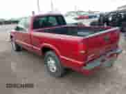 2002 Chevrolet S-10 LS с VIN 1GCDT19W428230487, выставлен на аукционе IAAI как лот 42764965 с пробегом 98 620 миль миль и . История ставок и продаж доступна на DreamBid. Изображение 3.