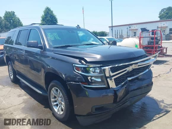 2018 Chevrolet Suburban LT с VIN 1GNSKHKC4JR360143, выставлен на аукционе IAAI как лот 42606797 с пробегом 170 946 миль миль и . История ставок и продаж доступна на DreamBid. Изображение 13.