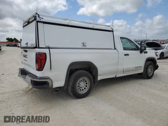 2023 GMC Sierra 1500 Pro with VIN 3GTNHAEK4PG333922, listed as a Copart auction lot 58508154 with 29,803 mi miles and Salvage title. Bid and sale history available at DreamBid. Image 3.