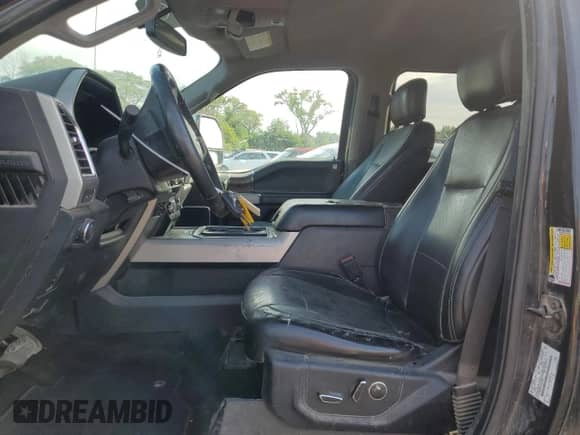 2018 Ford F-250 XL z VIN 1FT7W2BT3JEB19486, wystawiony jako Copart lot #69978185 z przebiegiem 404 405 mil mil oraz Szkoda całkowita • Salvage title. Historia ofert i sprzedaży dostępna na DreamBid. Obrazek 7.