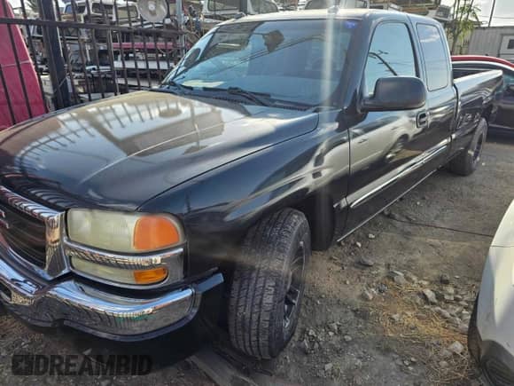 2004 GMC Sierra 1500 SLE с VIN 1GTEC19T14E111603, выставлен на аукционе Copart как лот 73064934 с пробегом 95 800 миль миль и Списание • Salvage title. История ставок и продаж доступна на DreamBid. Изображение 2.