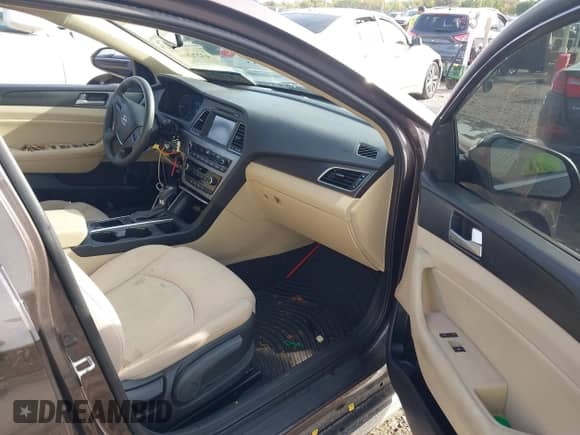 2016 Hyundai Sonata Limited with VIN 5NPE34AFXGH352488, listed as a IAAI auction lot 43270866 with 57,907 mi miles and . Bid and sale history available at DreamBid. Image 5.