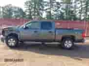 2011 Chevrolet Silverado 1500 LT z VIN 3GCUKSE26BG249841, wystawiony jako IAAI lot #43186665 z przebiegiem 157 750 mil mil oraz . Historia ofert i sprzedaży dostępna na DreamBid. Obrazek 6.