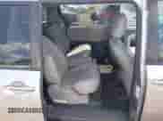 2020 Toyota Sienna XLE Auto Access Seat z VIN 5TDYZ3DC0LS035217, wystawiony jako IAAI lot #42960907 z przebiegiem 95 376 mil mil oraz . Historia ofert i sprzedaży dostępna na DreamBid. Obrazek 8.