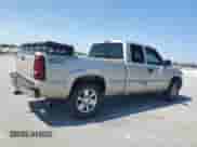 2004 GMC Sierra 1500 SLE with VIN 2GTEK19T841175934, listed as a Copart auction lot 81086155 with 144,128 mi miles and Clean title. Bid and sale history available at DreamBid. Image 3.