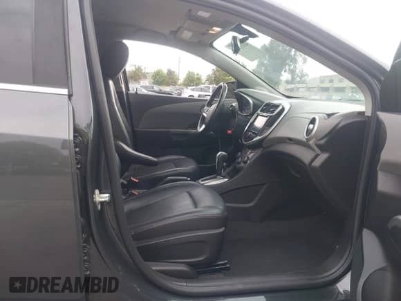 2017 Chevrolet Sonic Premier с VIN 1G1JF5SB1H4114049, выставлен на аукционе IAAI как лот 43333226 с пробегом 65 624 миль миль и . История ставок и продаж доступна на DreamBid. Изображение 5.