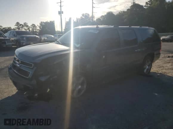 2008 Chevrolet Suburban LTZ with VIN 3GNFC16068G166360, listed as a Copart auction lot 71179695 with 245,635 mi miles and Salvage title. Bid and sale history available at DreamBid. Image 1.