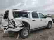 2013 Chevrolet Suburban с VIN 1GNWC5EG1DR170137, выставлен на аукционе Copart как лот 47268625 с пробегом 197 646 миль миль и На запчасти • Non repairable. История ставок и продаж доступна на DreamBid. Изображение 3.