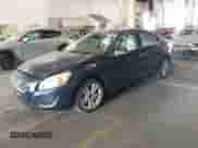 2013 Volvo S60 T5 с VIN YV1612FH9D2184973, выставлен на аукционе IAAI как лот 43136800 с пробегом 106 699 миль миль и . История ставок и продаж доступна на DreamBid. Изображение 2.