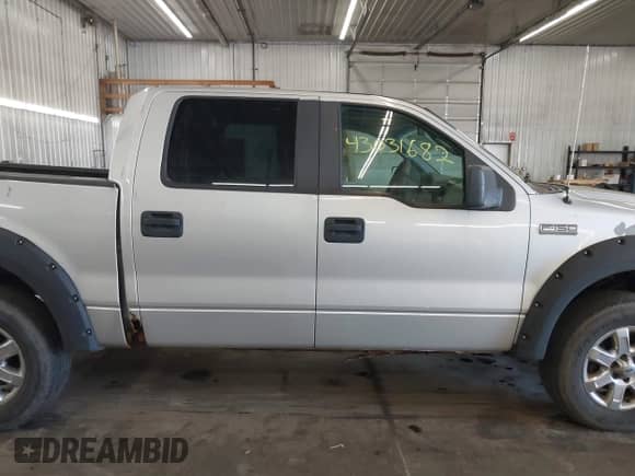 2007 Ford F-150 XLT с VIN 1FTRW14W07KB45502, выставлен на аукционе IAAI как лот 43031682 с пробегом 234 807 миль миль и . История ставок и продаж доступна на DreamBid. Изображение 14.