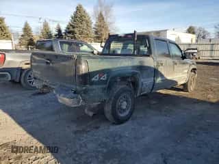 2001 Chevrolet Silverado 1500HD LS с VIN 1GCGK13U71F181268, выставлен на аукционе Copart как лот 42863455 с пробегом 131 172 миль миль и Чистый • Clean title. История ставок и продаж доступна на DreamBid. Изображение 3.