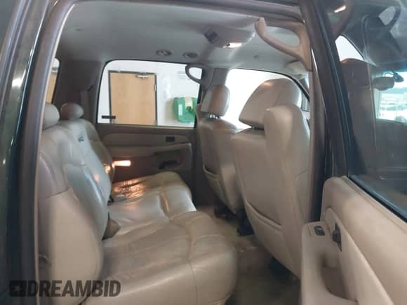 2002 Chevrolet Suburban LS with VIN 1GNFK16Z72J263641, listed as a IAAI auction lot 41549592 with Not provided miles and . Bid and sale history available at DreamBid. Image 8.