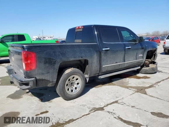 2018 Chevrolet Silverado 1500 High Country with VIN 3GCPCTEJ9JG293399, listed as a Copart auction lot 46679765 with Not provided miles and Salvage title. Bid and sale history available at DreamBid. Image 3.