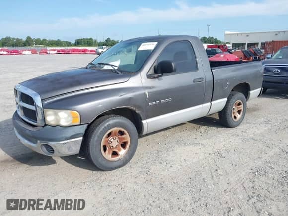 2004 Dodge 1500 ST z VIN 1D7HA16KX4J215356, wystawiony jako IAAI lot #42552276 z przebiegiem 254 557 mil mil oraz . Historia ofert i sprzedaży dostępna na DreamBid. Obrazek 6.