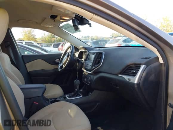 2016 Jeep Cherokee Latitude с VIN 1C4PJMCB1GW253982, выставлен на аукционе IAAI как лот 43346700 с пробегом 103 983 миль миль и . История ставок и продаж доступна на DreamBid. Изображение 5.