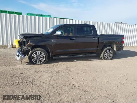 2020 Toyota Tundra Platinum с VIN 5TFGY5F16LX268034, выставлен на аукционе IAAI как лот 41204808 с пробегом 80 218 миль миль и . История ставок и продаж доступна на DreamBid. Изображение 15.