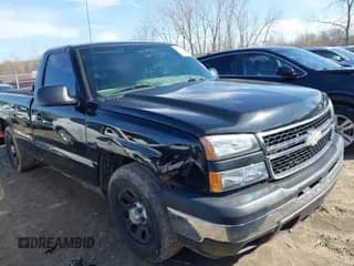 2006 Chevrolet Silverado 1500 Work Truck z VIN 3GCEC14X76G213817, wystawiony jako IAAI lot #41817367 z przebiegiem 181 860 mil mil oraz . Historia ofert i sprzedaży dostępna na DreamBid. Obrazek 1.
