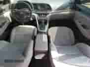2017 Hyundai Elantra SE с VIN 5NPD74LF3HH100676, выставлен на аукционе Copart как лот 59922365 с пробегом 176 936 миль миль и Списание • Salvage title. История ставок и продаж доступна на DreamBid. Изображение 8.