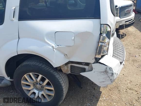 2012 Nissan Pathfinder Silver Edition z VIN 5N1AR1NNXCC632166, wystawiony jako IAAI lot #43206625 z przebiegiem 128 384 mil mil oraz . Historia ofert i sprzedaży dostępna na DreamBid. Obrazek 12.