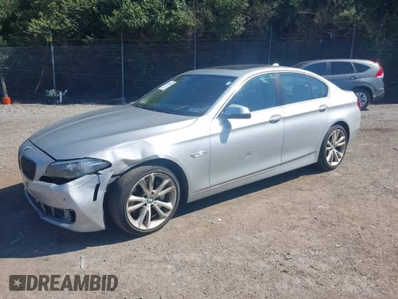 2016 BMW 5 Series 535i xDrive с VIN WBA5B3C55GG260479, выставлен на аукционе IAAI как лот 43064520 с пробегом 121 059 миль миль и . История ставок и продаж доступна на DreamBid. Изображение 2.