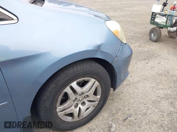 2006 Honda Odyssey EX z VIN 5FNRL38416B086145, wystawiony jako IAAI lot #42626011 z przebiegiem 240 382 mil mil oraz . Historia ofert i sprzedaży dostępna na DreamBid. Obrazek 13.