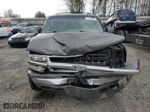 2002 Chevrolet Suburban LT z VIN 1GNFK16Z02J170413, wystawiony jako Copart lot #74110634 z przebiegiem 233 880 mil mil oraz Szkoda całkowita • Salvage title. Historia ofert i sprzedaży dostępna na DreamBid. Obrazek 5.