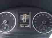 2011 Volkswagen Tiguan SE z VIN WVGAV7AX9BW534166, wystawiony jako IAAI lot #41146905 z przebiegiem 118 095 mil mil oraz . Historia ofert i sprzedaży dostępna na DreamBid. Obrazek 7.