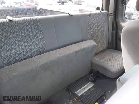 2002 Ford F-150 XL с VIN 1FTRX17W12NB93994, выставлен на аукционе IAAI как лот 43434518 с пробегом 210 945 миль миль и . История ставок и продаж доступна на DreamBid. Изображение 8.