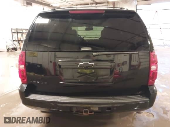 2009 Chevrolet Tahoe 2LT z VIN 1GNFK23049R149880, wystawiony jako IAAI lot #42793243 z przebiegiem 235 729 mil mil oraz . Historia ofert i sprzedaży dostępna na DreamBid. Obrazek 17.